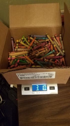 Bulk Lot 3 Pounds of Broken and Whole Crayons for Melting, Art Crafts