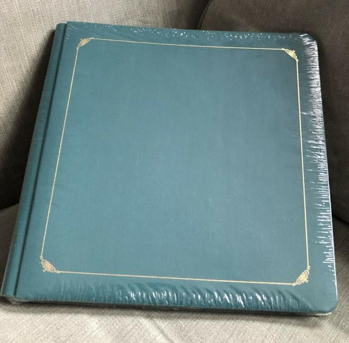 Creative Memoires 12 x 12 Classic Green Cloth Scrapbook & Photo Album With Pages