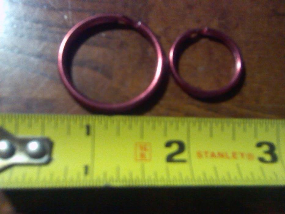 2 Split Keyrings Key Ring Metallic Red