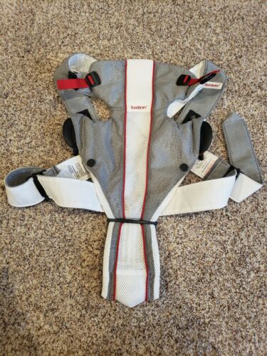 BABY BJORN Gray White Mesh Active Infant Carrier - Rear & Forward Facing 8-25lbs