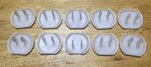 10 Plastic Child Safety Electric Socket Covers - for U.S. FAST FREE SHIPPING