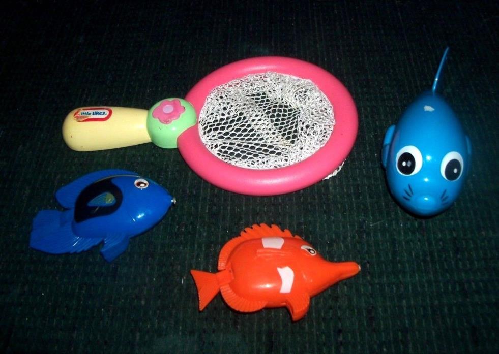 Little Tykes Tub Toy Fishing Net and 2 Blue Fish & 1 Orange Fish