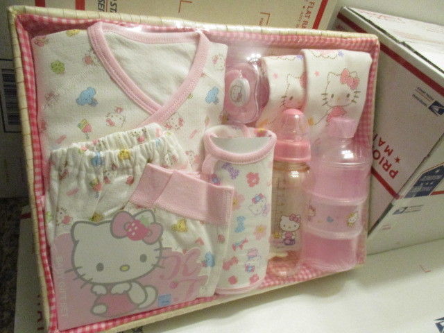 NEW Hello Kitty Babies Newborn Gift Set Baby Girl Pink Rare New Sealed