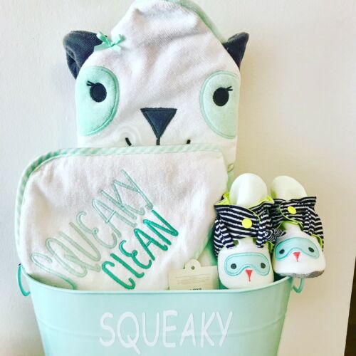 SQUEAKY CLEAN BABY BASKET( Mint Color)