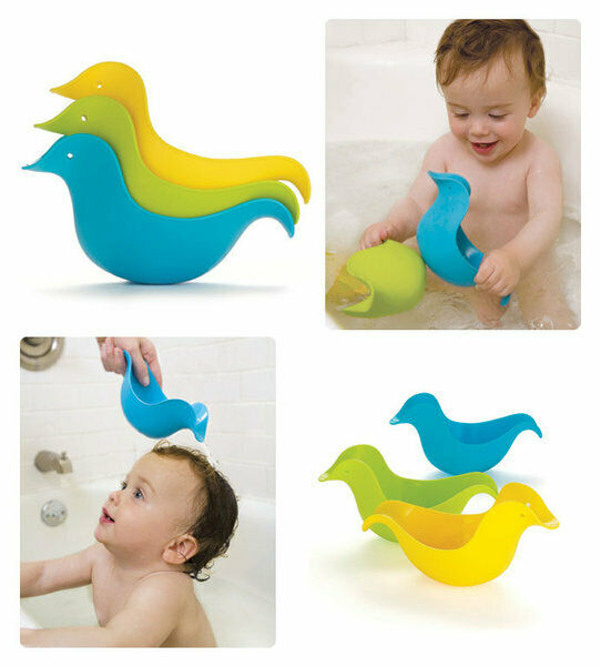 SKIP*HOP Bath Toy Dunck Rinse Cup in Green/Blue/Yellow J24