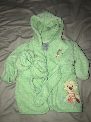 Baby Bath Robe And Slippers 0-9 Months - Brand NEW