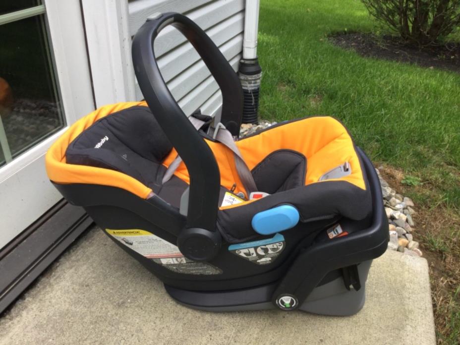 Lot UPPAbaby Mesa Infant Car Seat, Base & Rain Shield in Drew (Orange) Exp. 2020