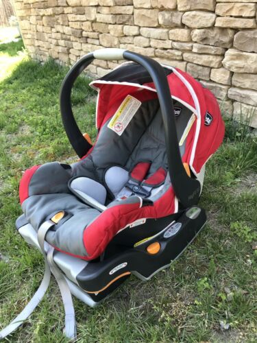 Chicco KeyFit 30 Infant Car Seat and Base EXP APR2021