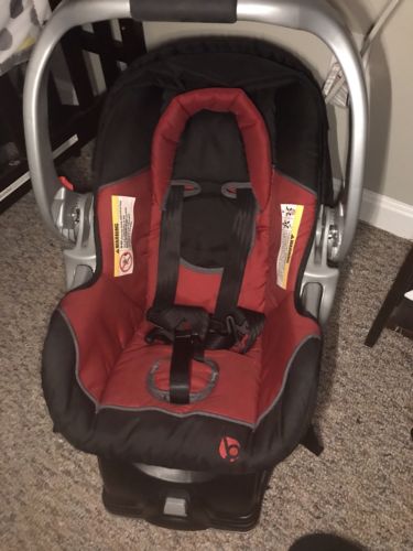 baby trend car seat with click Connect base