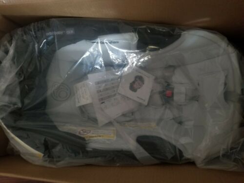 BRAND NEW Orbit Baby G3 Infant Car Seat with Base