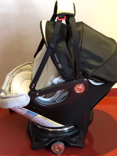AWESOME PREOWNED Orbit G3 Baby Infant Car Seat & Base Travel System Set