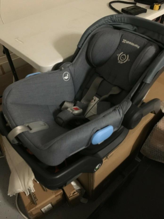 UPPAbaby mesa henry infant  Car Seat