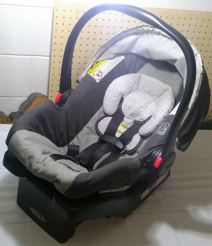 Graco infant car seat black click connect snugride 30 4-30 lb base head rest