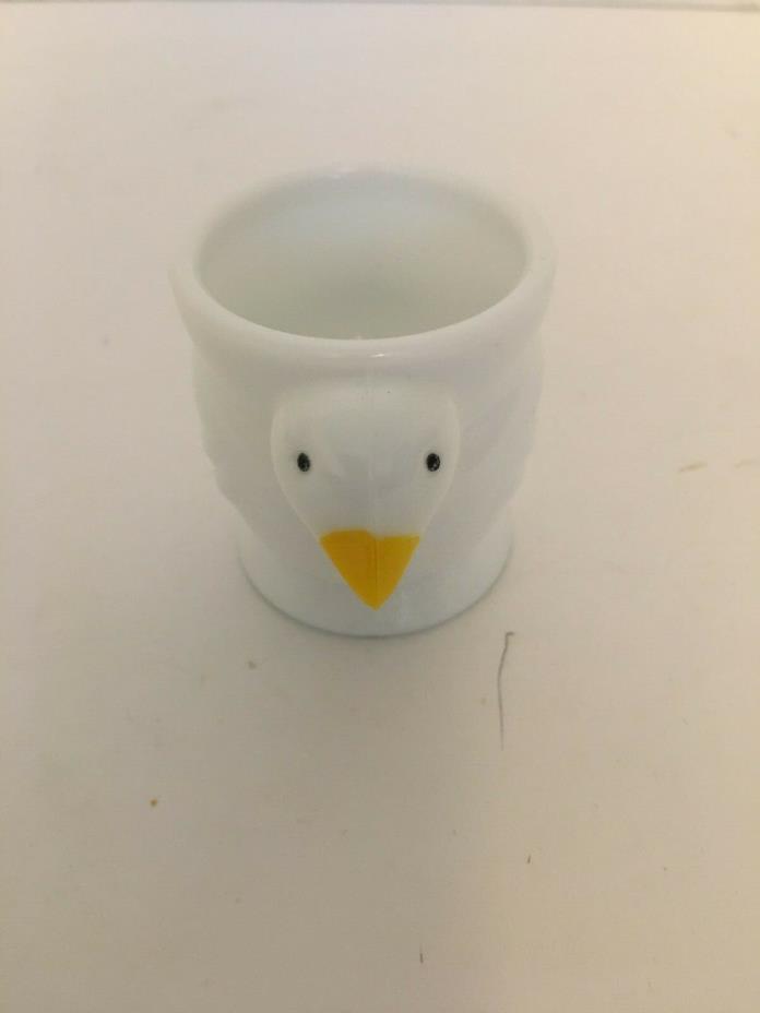 Vintage Egg Cup OPALEX White Milk Glass Baby Chicken Design Made in France EUC