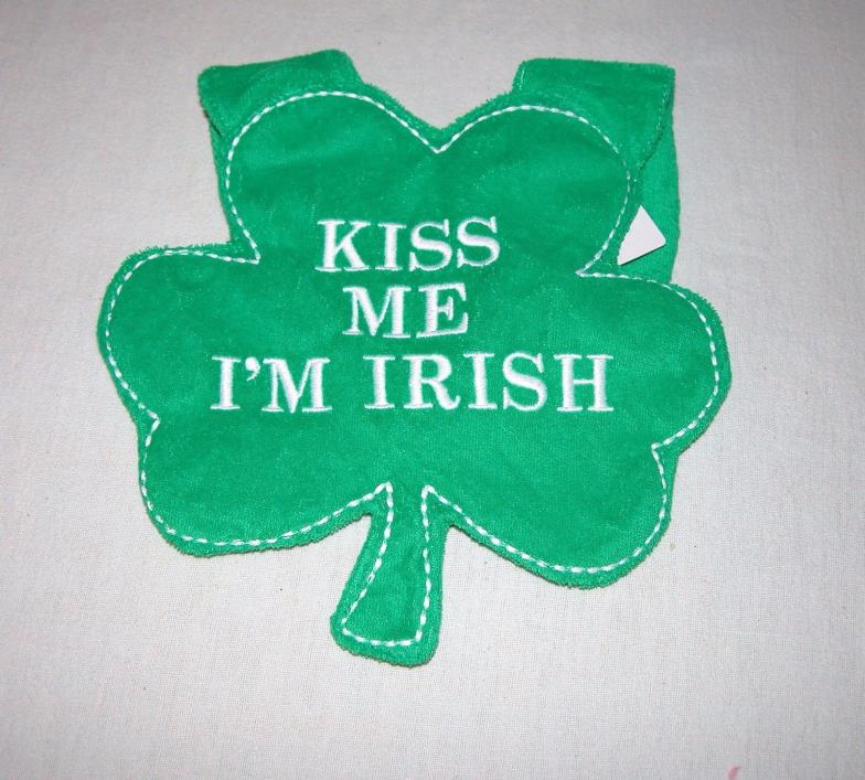 Carter’s Green “Kiss Me I’m Irish” Bib New/One Size Fits All