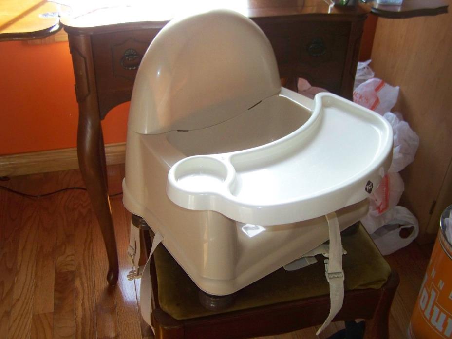Safety 1st Baby High Chair Booster Seat Removeable Tray Adjustable Height Tan