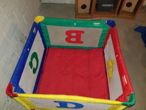 Graco Vintage Playpen Blue red yellow