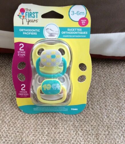 NEW Tomy  Th First Years Orthodontic Pacifier Stage 2 BPA Free 3-6 Months.