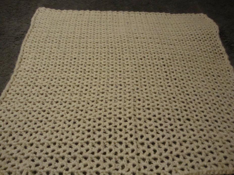 Handmade NEW Crochet Baby  Blanket/ Shawl  Cream/White 27