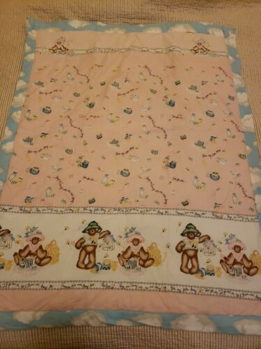 Baby Blanket Quilt Daisey Kingdom Teddies 2 for Tea Handmade TackTie Puff 38x48