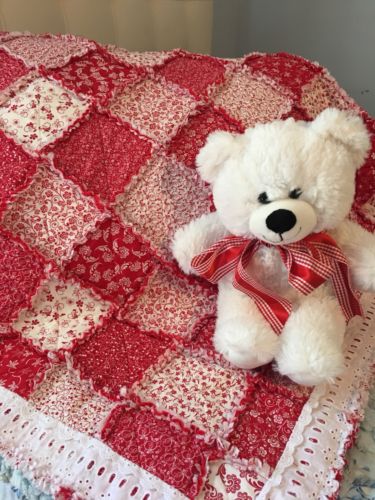 Red & White Eyelet Trimmed Baby Quilt