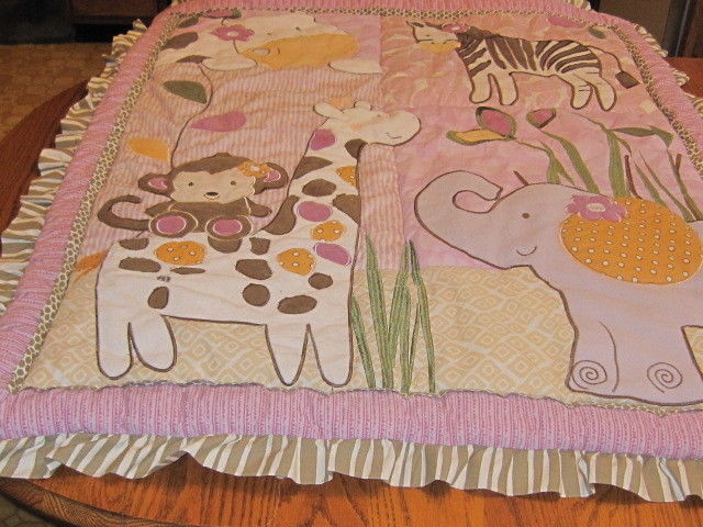 GIRLS COCALO BABY CRIB COMFORTER/ZOO ANIMALS/MULTI COLOR/COTTON & POLYESTER