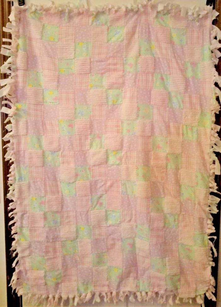 HANDMADE PATCH QUILT TIED KNOT BORDER PINK / GREEN QUILT 36