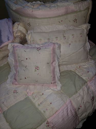 Vintage Boutique Kidsline Olivia Throw Pillows (2) Beautiful Embroidered & Lace