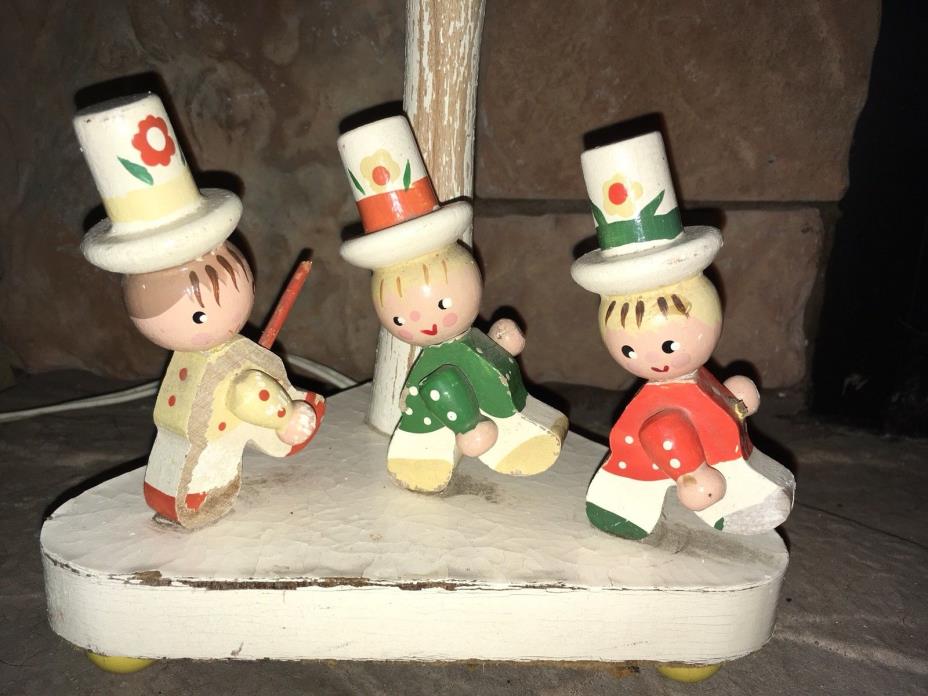 Table Lamp NURSERY ORIGINALS Wooden 3 Soldiers PARADE Like Disney's Small World