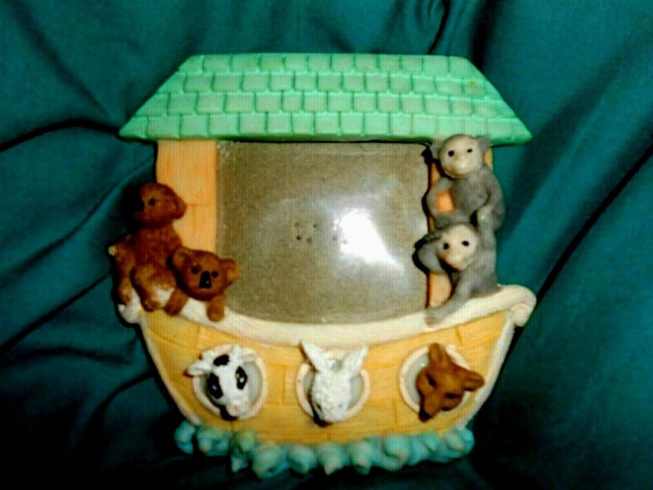 CHILD'S NOAH'S ARK PICTURE FRAME