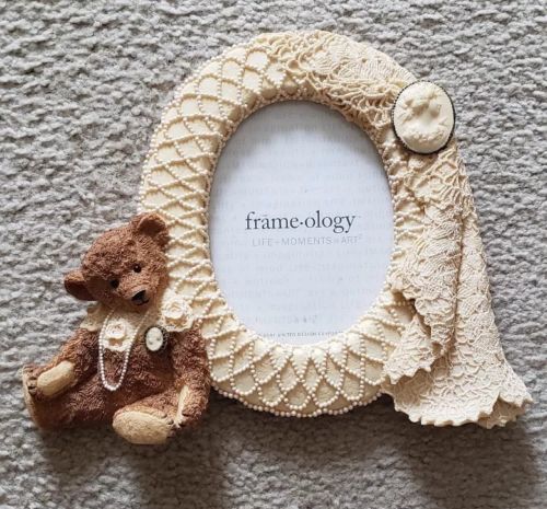 Frameology Teddy Bear with Pearls Nursery Photo Frame