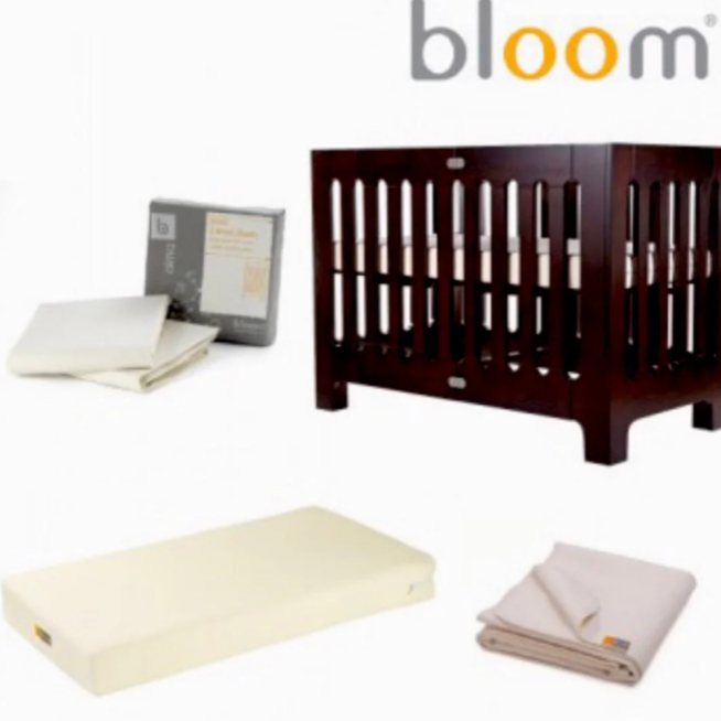 Bloom Alma Papa Foldable Crib Bundle with Mattress, Sheets & Mattress Protector