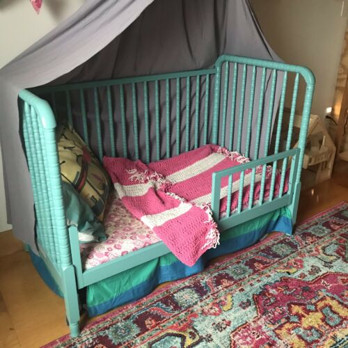 Jenny Lind 3-in-1 Crib, Lagoon, Toddler Rail, Mattress, Bed Skirt, Sheet Set