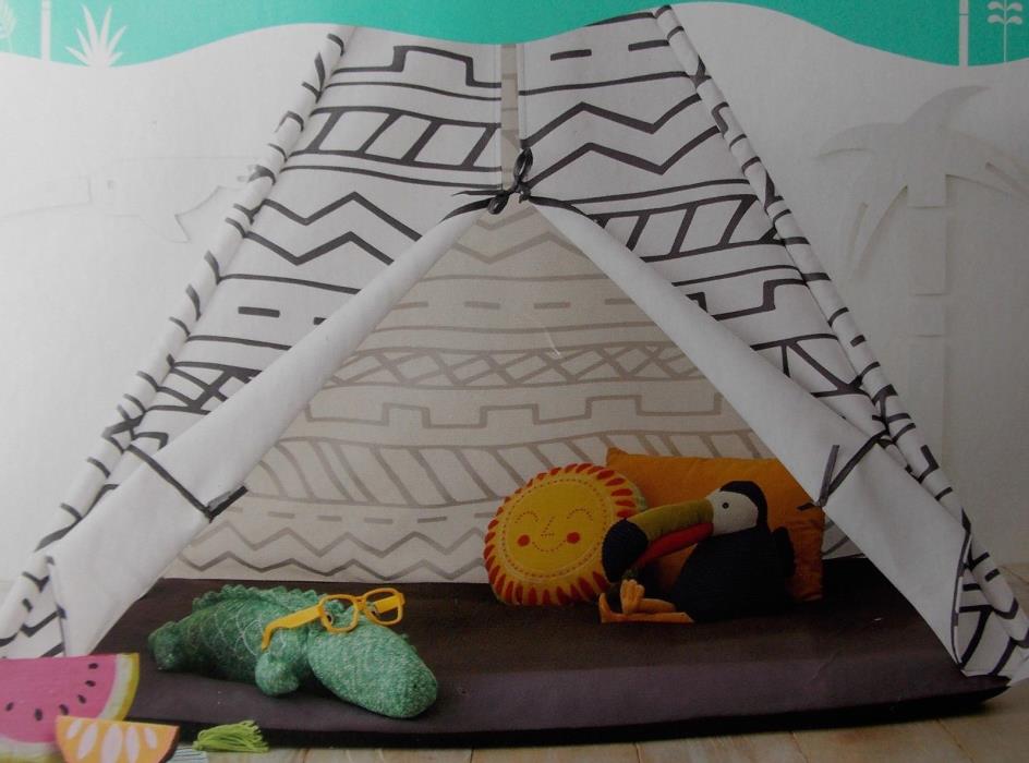 Pillowfort TeePee Floor Mat Cushion for Play Tent ~ NEW Grey