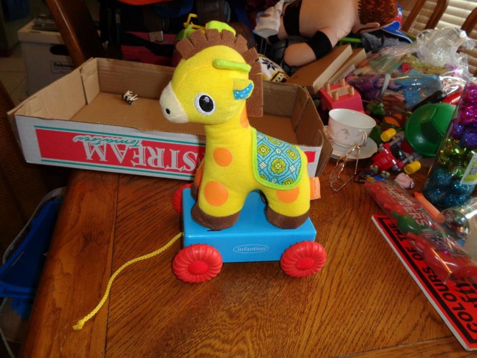 Infantino Musical Push and Pull Toy, Giraffe