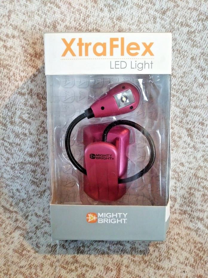 XtraFlex LED Reading Light - New in Box (with Batteries) ~ Pink