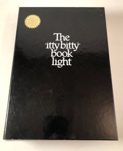 THE ITTY BITTY BOOK LIGHT 1982 Zelco - The Original- PREOWNED Very Nice VTG