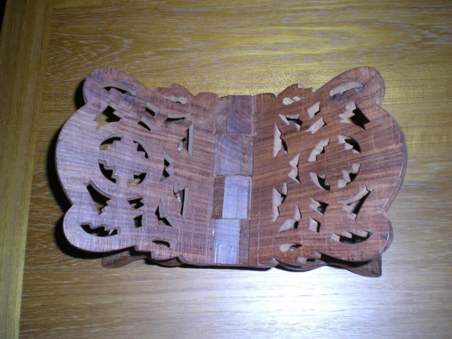ORNATE CARVED WOOD FOLDING TABLE TOP BOOK / BIBLE HOLDER STAND