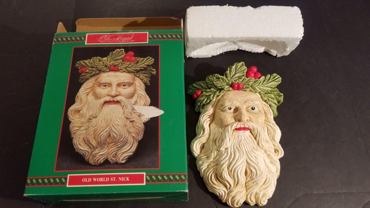 House of Lloyd Christmas Around the World Old World St Nick Wall Plaque IN BOX