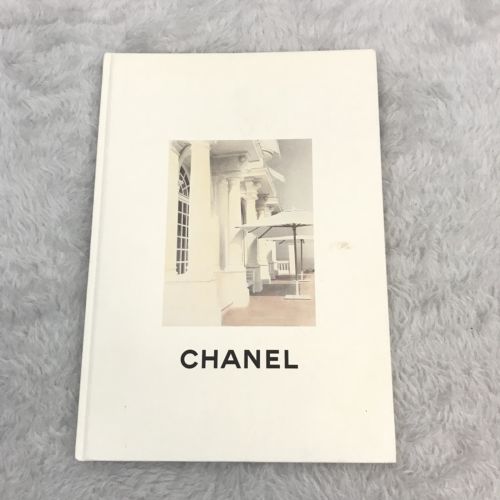 Vtg CHANEL Boutique Magazine - COLLECTION CROSIERE 1995-1996 Karl Lagerfeld