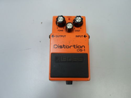 BOSS DS-1 EFFECT PEDAL