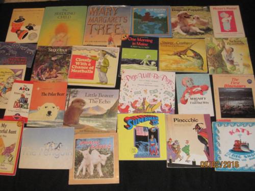 LOT of 25 Kids picture books Teacher's lot Scholastic animals dinosaurs  f16