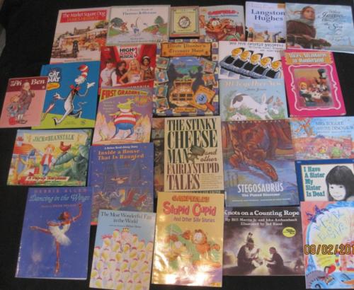 LOT of 25 Kids picture books Teacher's lot Scholastic  f5