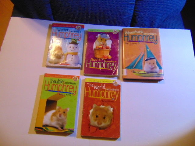 Mixed Lot of Children's Paperback Chapter Books According to 