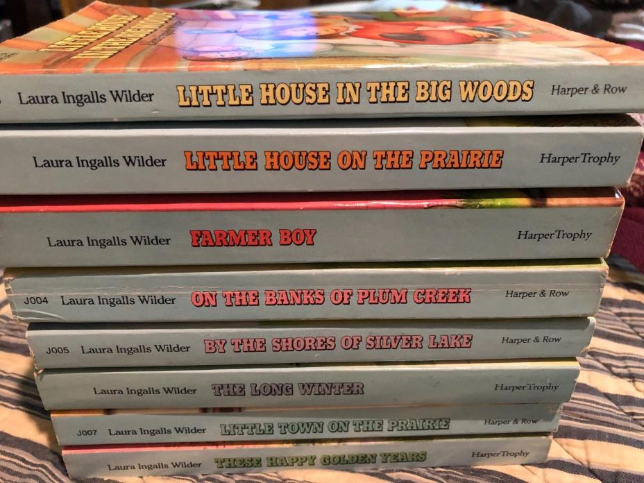 LOT 9 Laura Ingalls Wilder Books Little House Series~1-8 Blue Set 1981~#9 1994