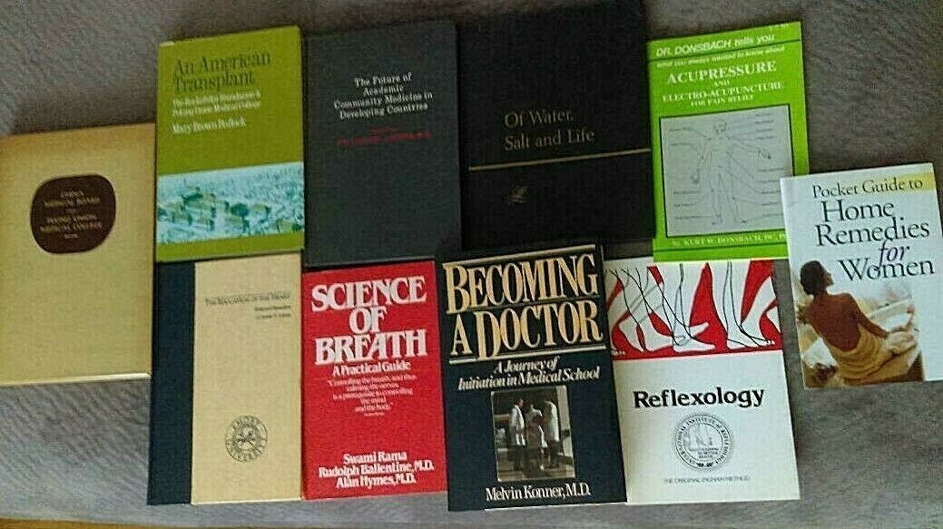 Lot of 7 Vintage Assorted Hardcover & PaperBack Medical Study/Info Books