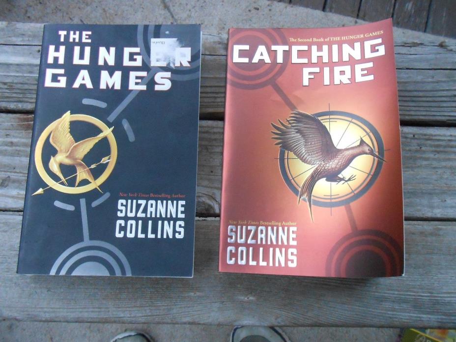 2 Suzanne Collins Paperbacks, Lot of Two, Hunger Games & Catching Fire