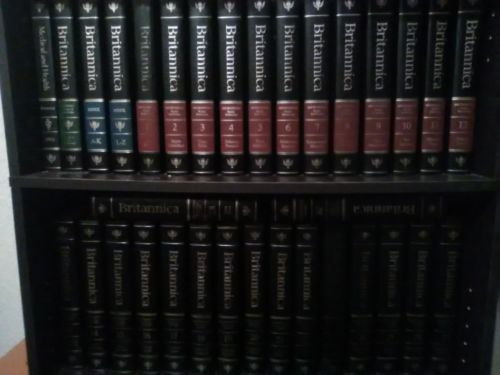 Britannica 1990 Encyclopedia Set