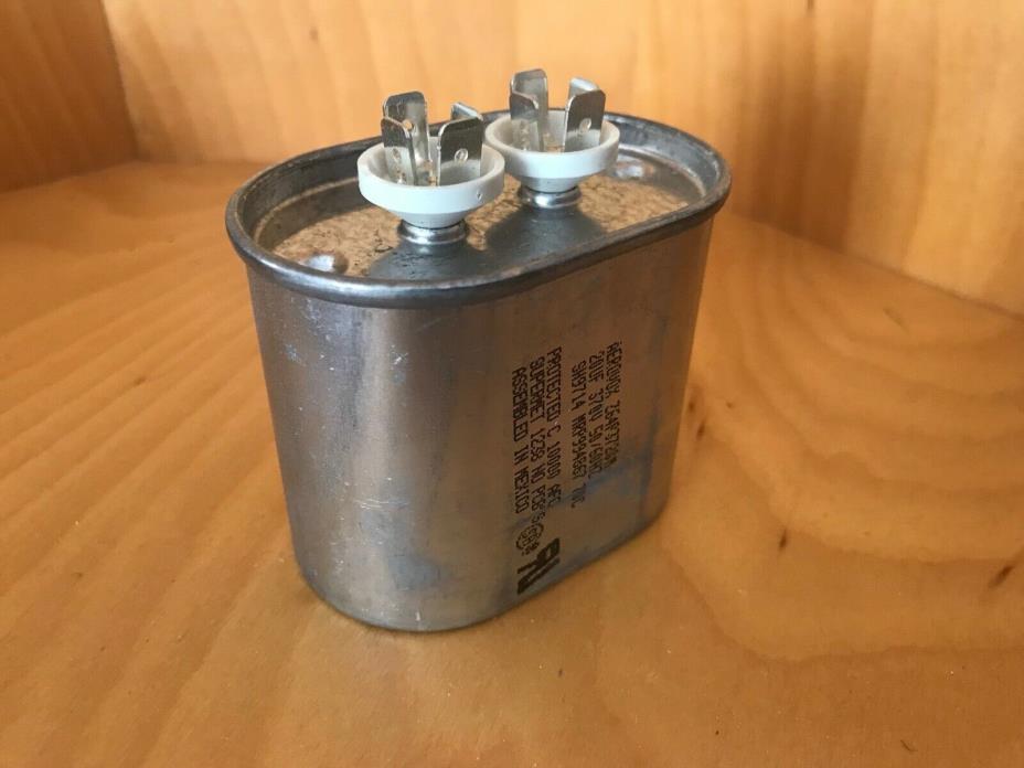 Aerovox Z64P3720M Capacitor 370V 20MFD New