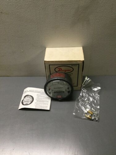 NEW, DWYER, MODEL 2004, MAGNEHELIC PRESSURE GAGE, (10M-1)